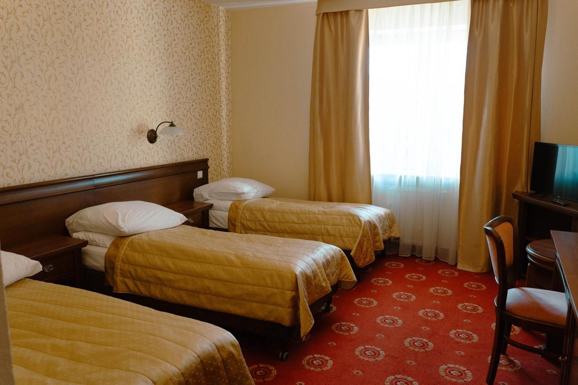 Hotel Arkadia Royal วอร์ซอ ภายนอก รูปภาพ