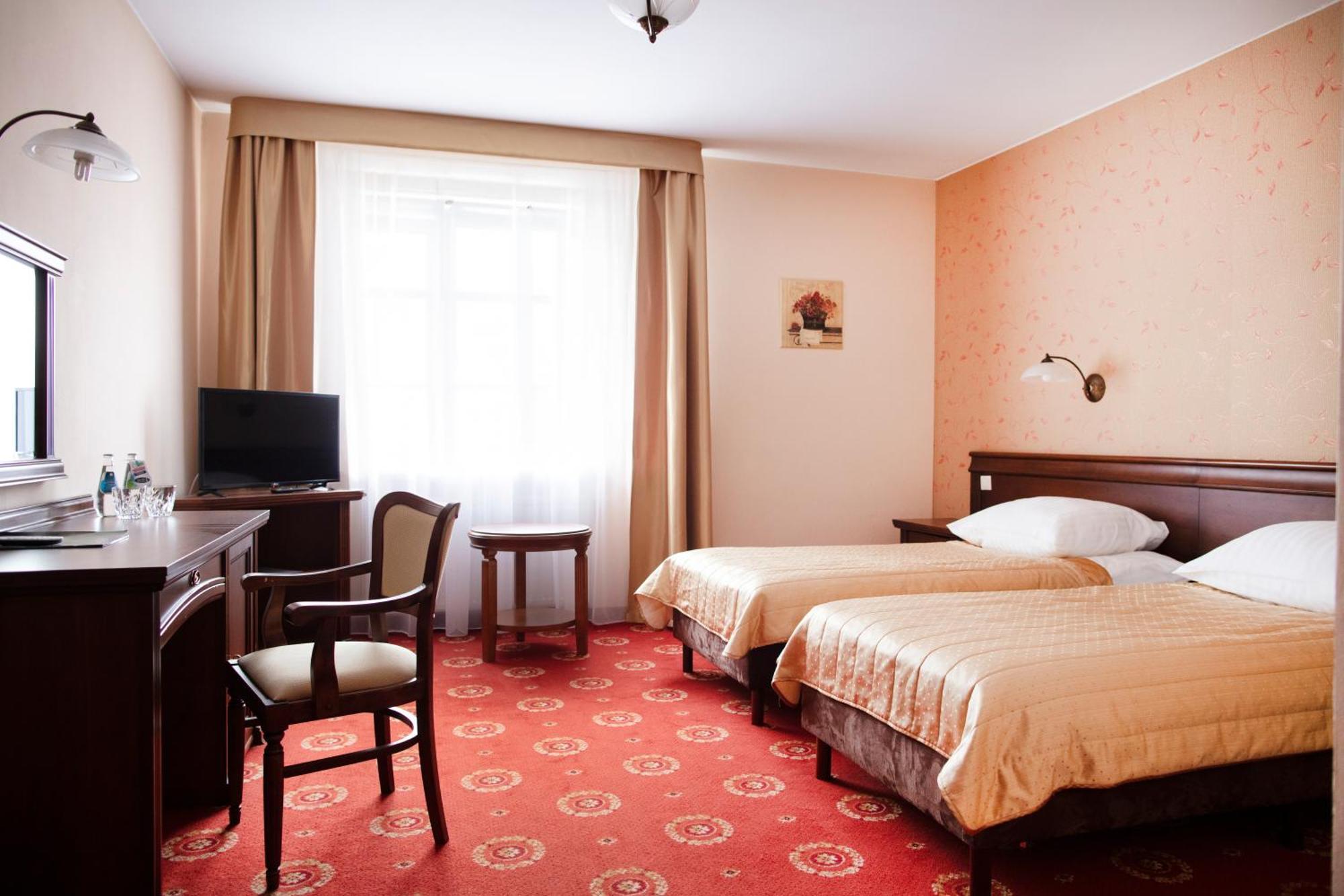 Hotel Arkadia Royal วอร์ซอ ภายนอก รูปภาพ